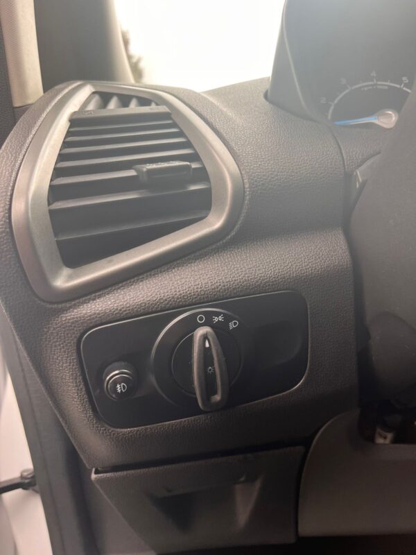 FORD ECOSPORT 2016 - Image 11